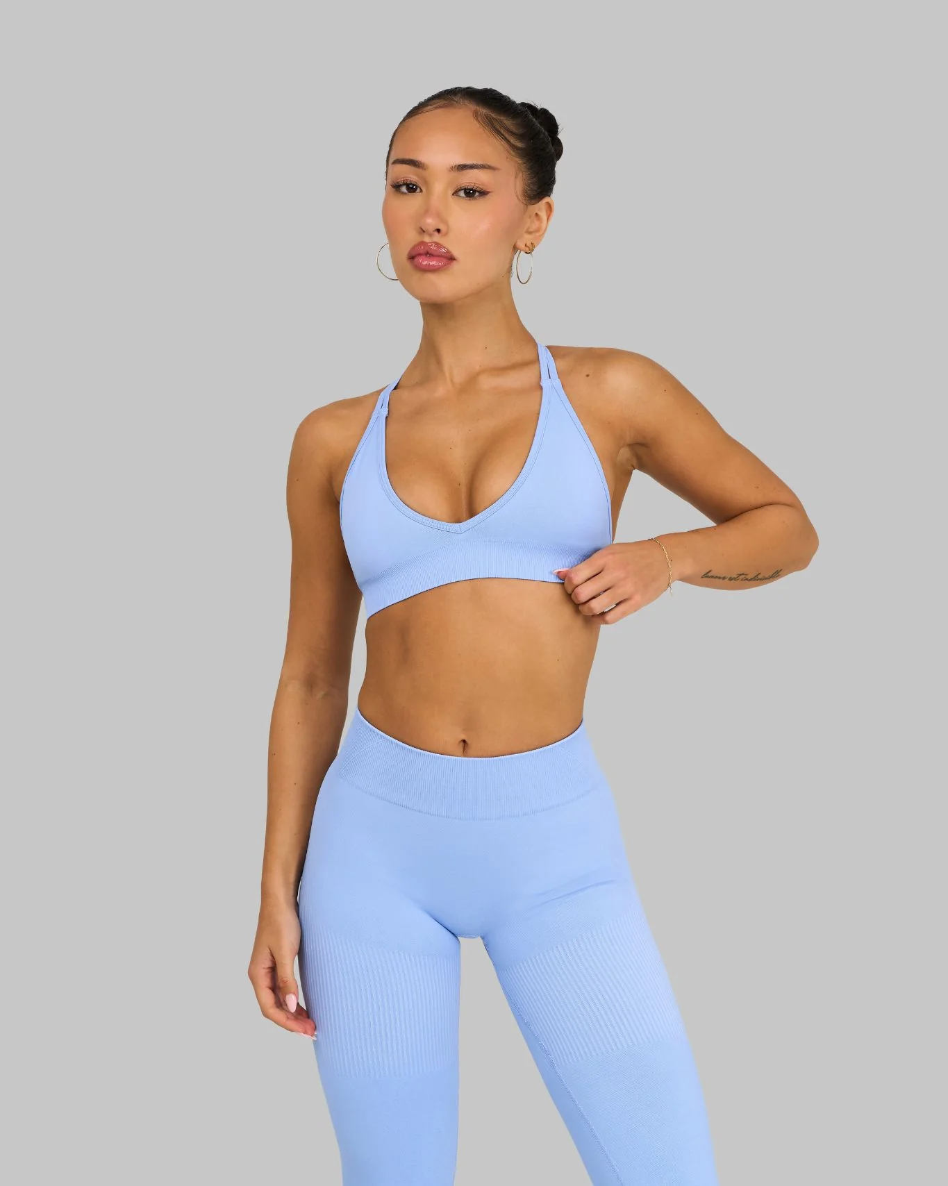 Elevate™ V-Neck Sculpt Seamless Bra | Glacier - Image 3