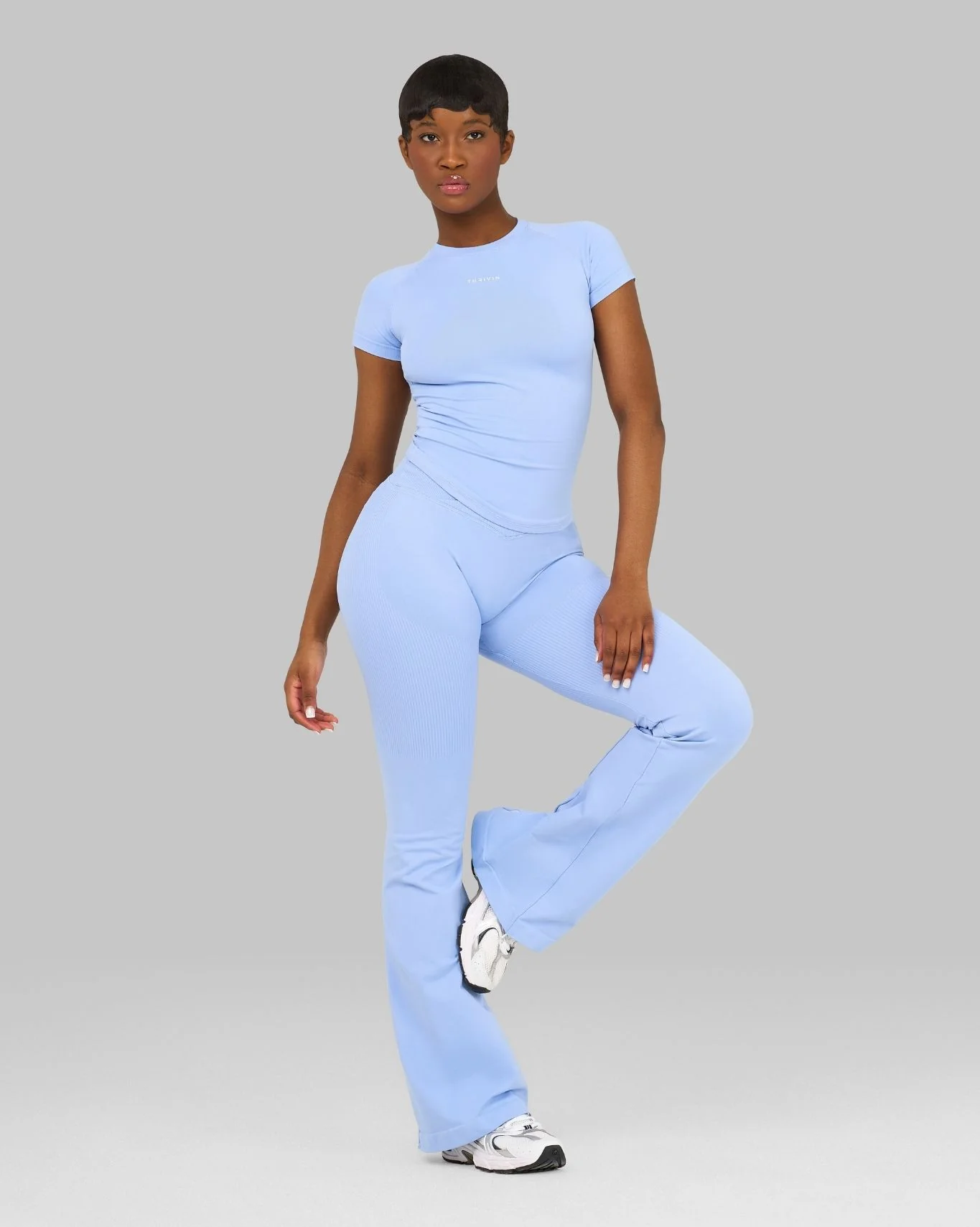 Elevate™ V-Waist Flared Leggings | Glacier - Image 5