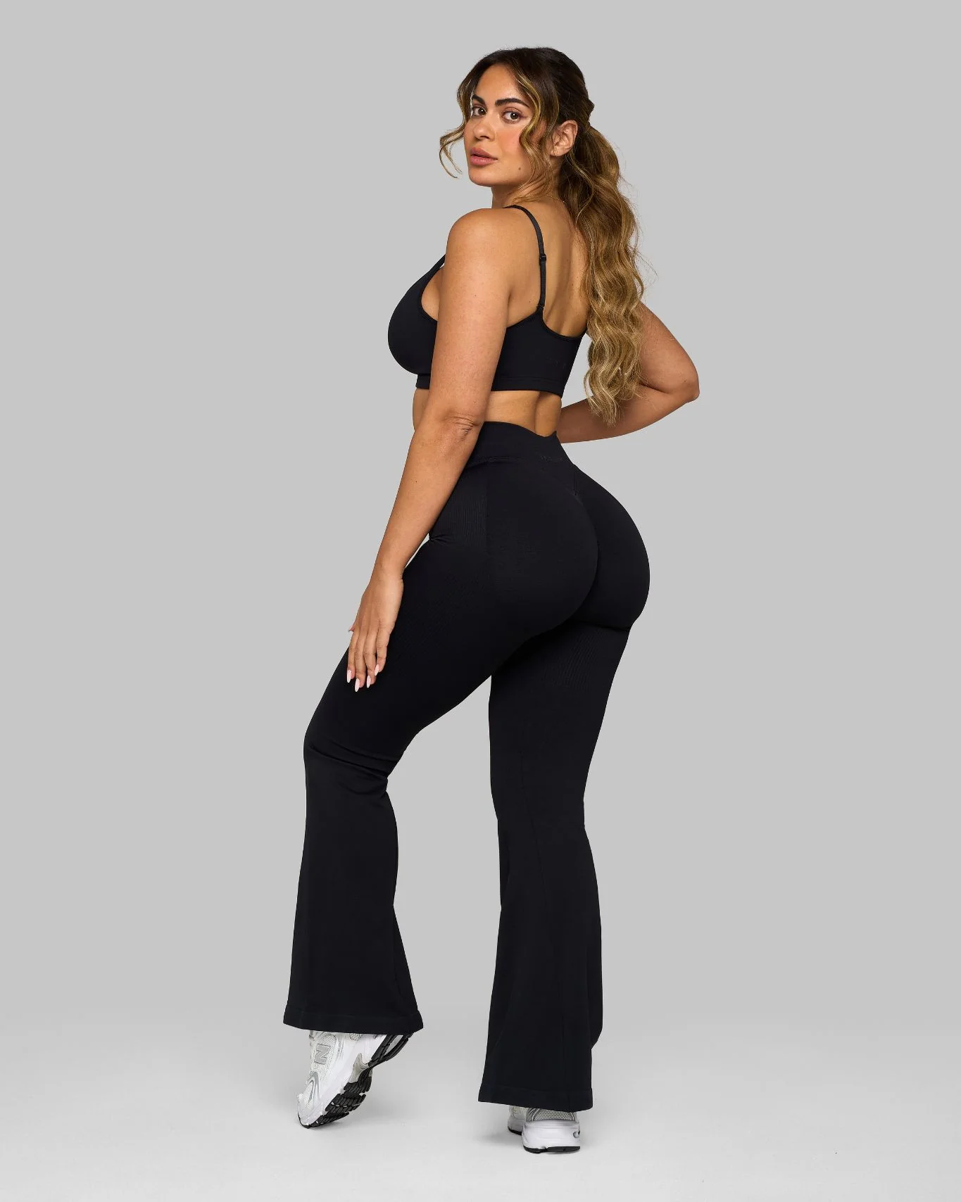 Elevate™ V-Waist Flared Leggings | Night Black - Image 5