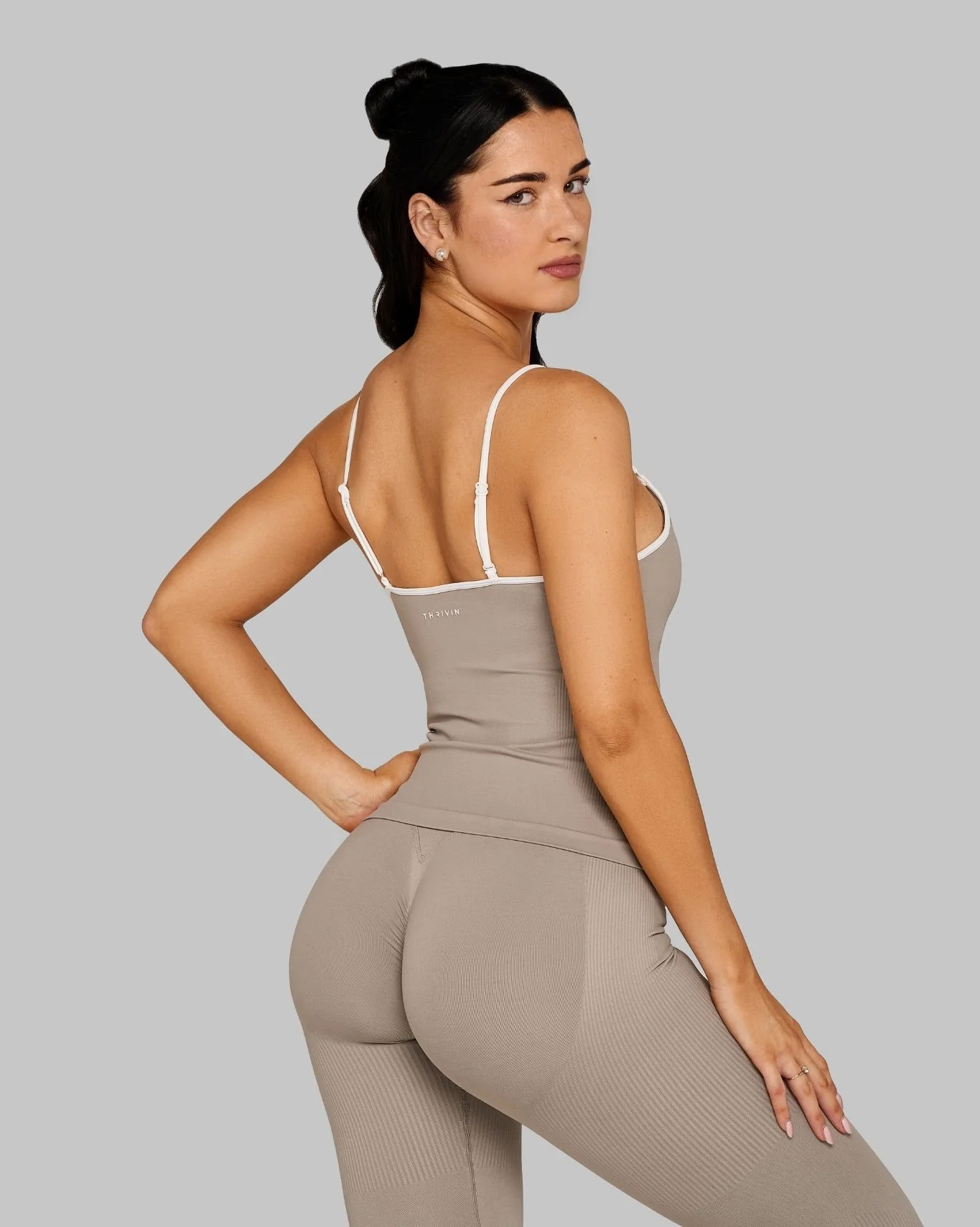 Outline Sweetheart Tanktop | Latte - Image 4