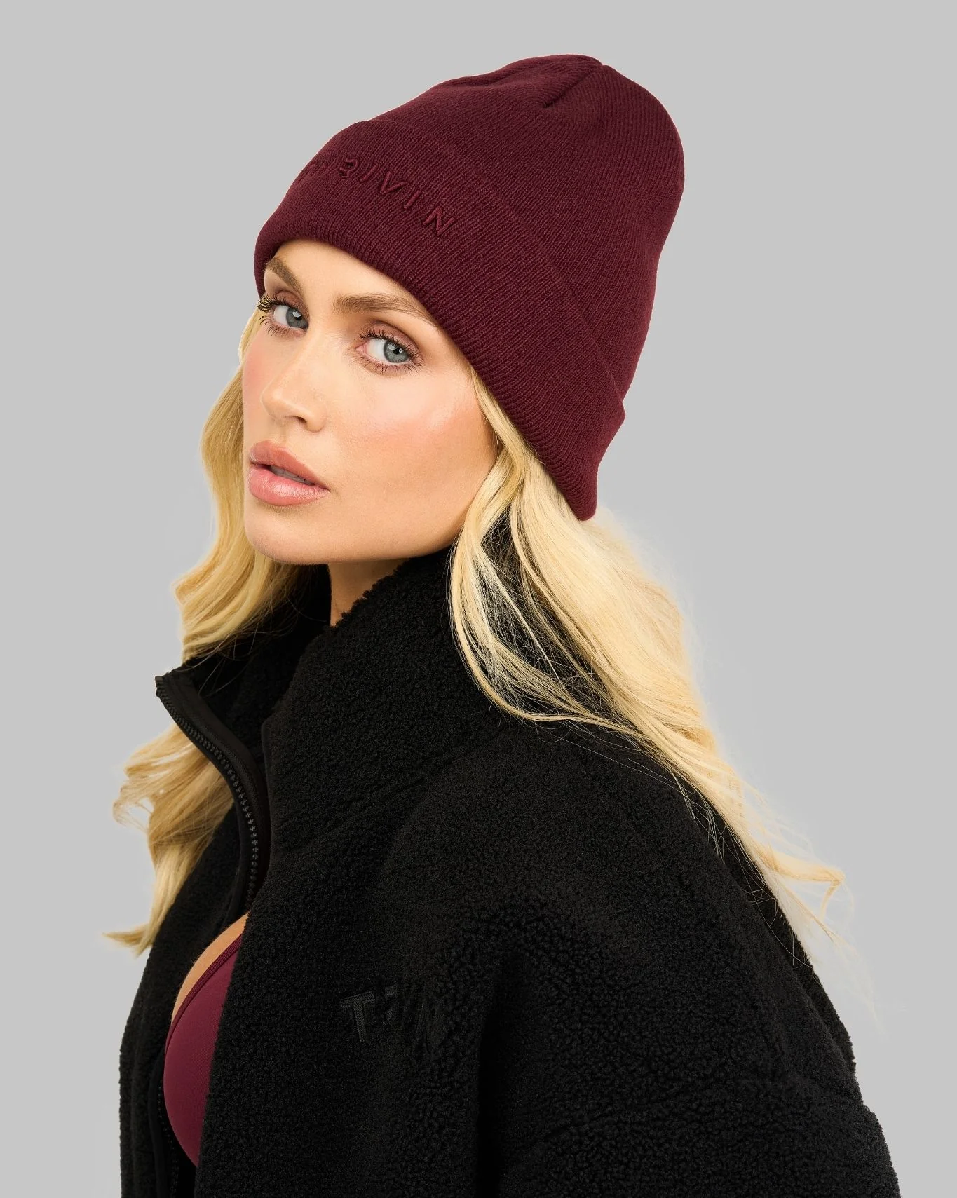 Thrivin Beanie Red - Image 3